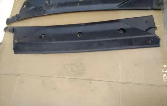 Iveco Daily 6th gen Wiper trim 5801918265 5801918264