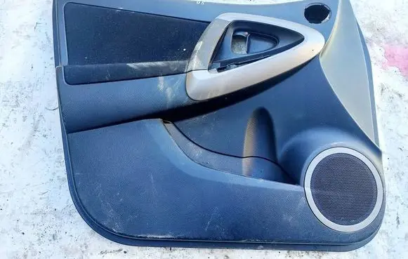 Toyota RAV 4 (XA30) Front door card panel trim 6771842020
