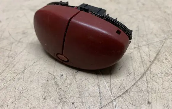 Citroen Xsara Picasso Hazard light switch 43913677