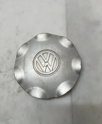 Volkswagen Golf III Original wheel cap 1H0601149K