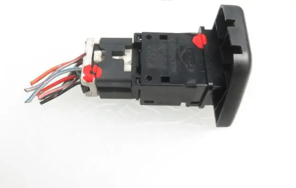 Nissan Pathfinder R50 Hazard light switch 