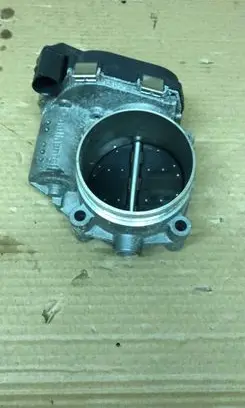 Audi A4 S4 B8 8K Throttle valve 06E133062C
