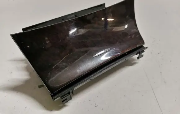 Mercedes-Benz E W211 Car ashtray