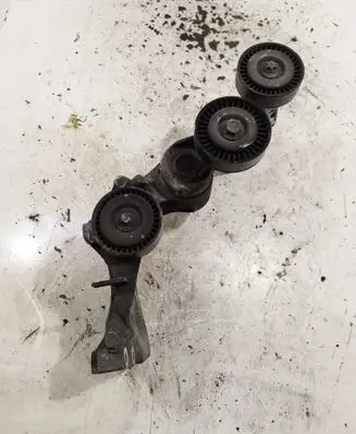 Mercedes-Benz B W245 Engine mounting bracket