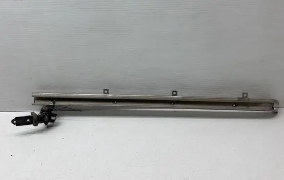 Volkswagen Transporter - Caravelle T6 Sliding door bottom rail 7H3843872AA