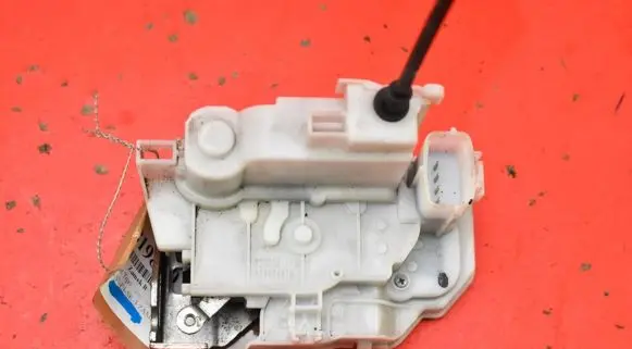 Fiat Tipo Rear door lock 519834810