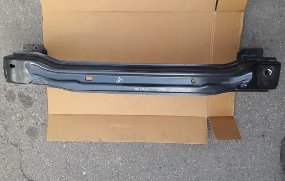Renault Kadjar Rear bumper cross member 756105718R