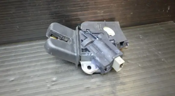 Audi A4 S4 B8 8K Tailgate/trunk/boot lock/catch/latch 4F5827505