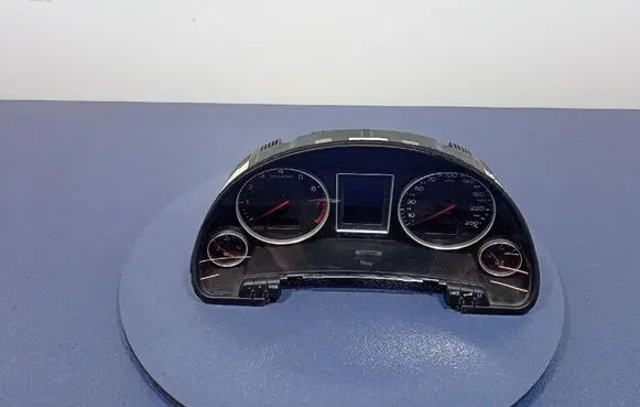 Speedometer (instrument cluster)