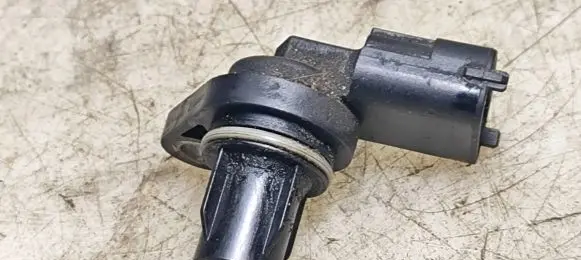 Hyundai ix35 Camshaft position sensor 393502B030 9024040007 2414726