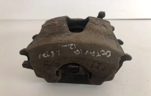 Skoda Octavia Mk2 (1Z) Front brake caliper