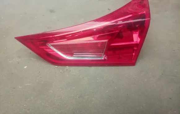 Toyota Auris E180 Tailgate rear/tail lights