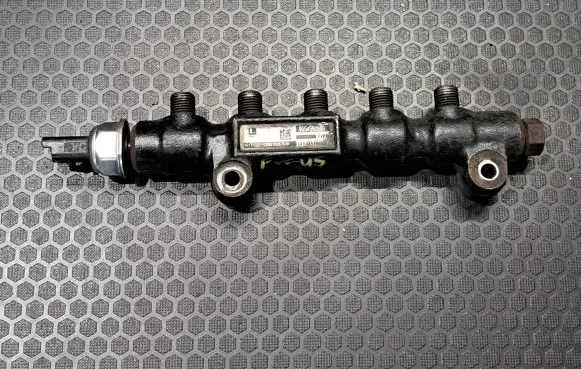 Ford Focus Fuel main line pipe 9654592680 51715283220
