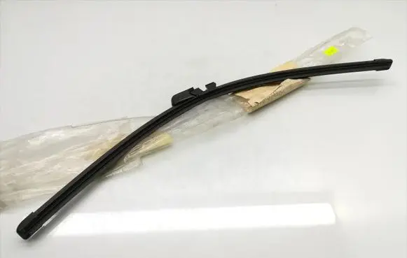 Mercedes-Benz CLK A208 C208 Windshield/front glass wiper blade A2038201345
