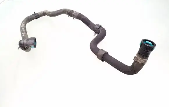 Land Rover Defender Engine coolant pipe/hose L8B28D050AB