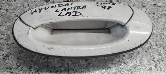 Hyundai Lantra I Rear door exterior handle