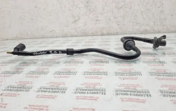 Volkswagen Touran II Vacuum line/pipe/hose 1K0612041GK