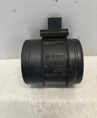 Iveco Daily 6th gen Mass air flow meter 5801903974 0281006604