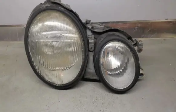 Mercedes-Benz CLK A208 C208 Headlight/headlamp 14734800 147552