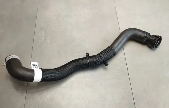 Volkswagen Amarok II Engine coolant pipe/hose MB3G8B274PAD