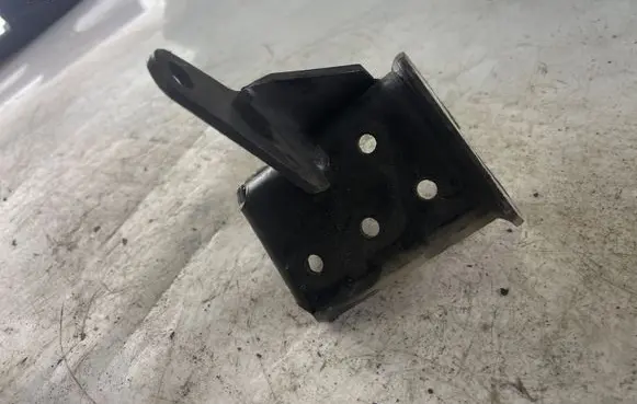 Generator/alternator bracket