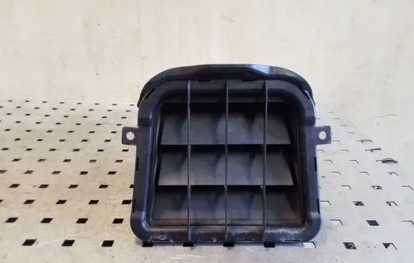 Audi Q5 SQ5 Quarter panel pressure vent 8K0819161B