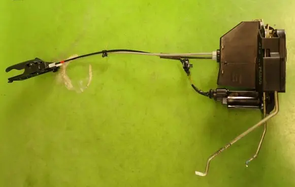 Hyundai i10 Front door lock