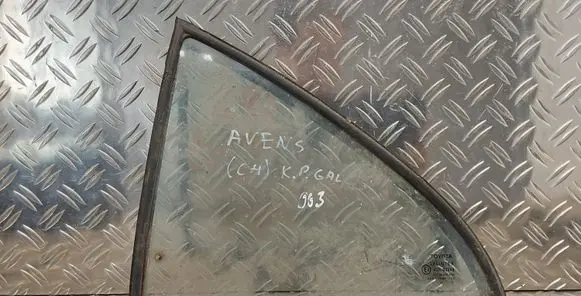 Toyota Avensis T250 Rear vent window glass 43R00048