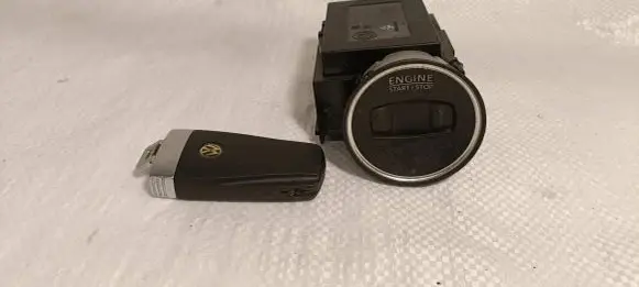 Volkswagen PASSAT B7 Ignition lock 3C0905843AA