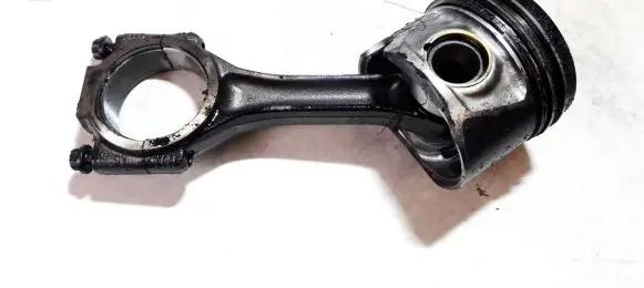Mitsubishi Outlander Piston with connecting rod 038J BHS