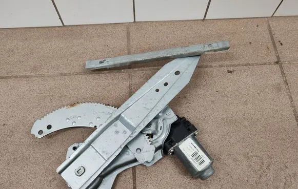 Nissan Note (E11) Rear door window regulator with motor 400929A