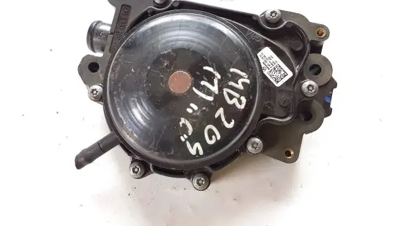 Mercedes-Benz C W204 Water pump A6512001901