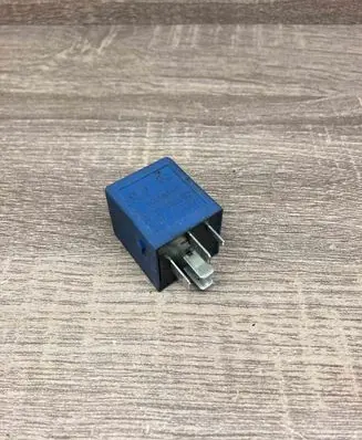 BMW 3 E36 Other relay 8353090 303552