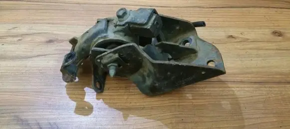 Mazda 323 F Engine mount bracket lwb26c