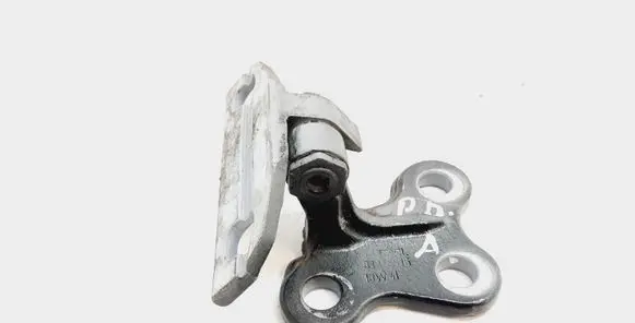 Volvo V60 Front door lower hinge 31218515