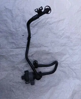 BMW 3 F30 F35 F31 Valve vacuum 7636144