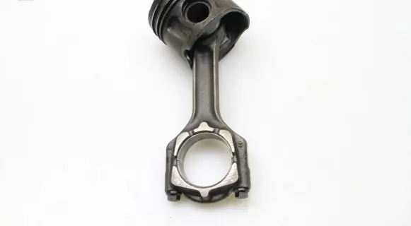 Mercedes-Benz CLS C219 Piston with connecting rod