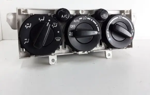 Toyota Avensis T220 Climate control unit MB1464308380 5590005090