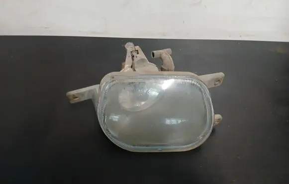 Volvo XC90 Front fog light 8693795 7258