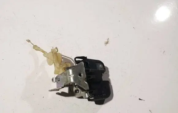 Mercedes-Benz C W203 Seat back rest lock catch 2039200372