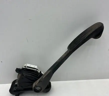 Volvo S80 Accelerator throttle pedal 30636003 00853700