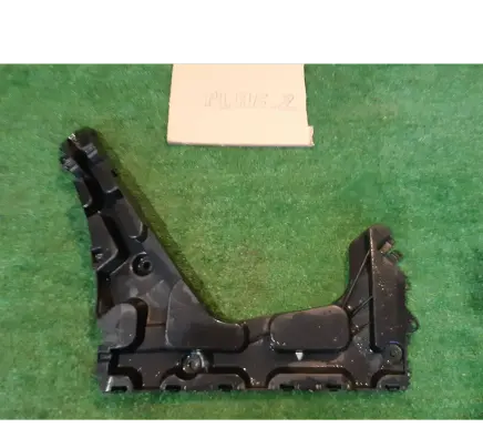 Seat Leon (5F) Bumper support mounting bracket corner 5F9807376