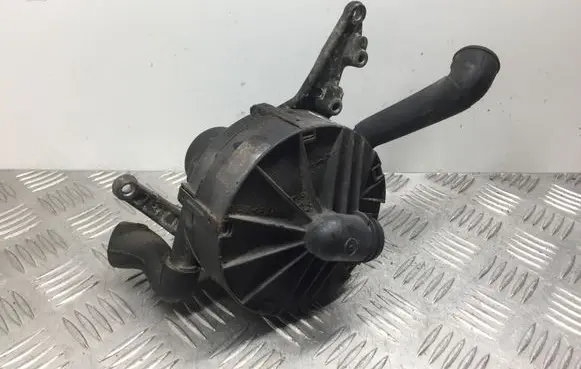Mercedes-Benz GL X164 Intake resonator 0001405185