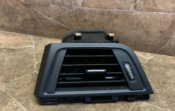 BMW 4 F36 Gran coupe Dashboard air vent grill cover trim 9253218