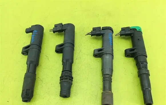 Renault Laguna II High voltage ignition coil 7700875000