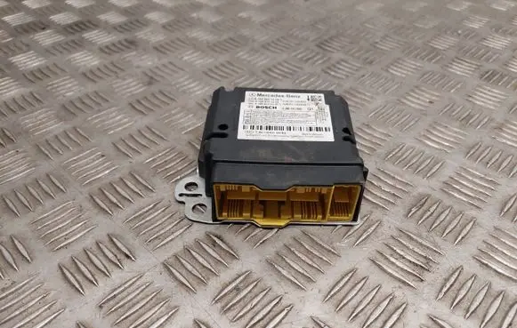 Mercedes-Benz GL X166 Airbag control unit/module A1669001609 A1668200426