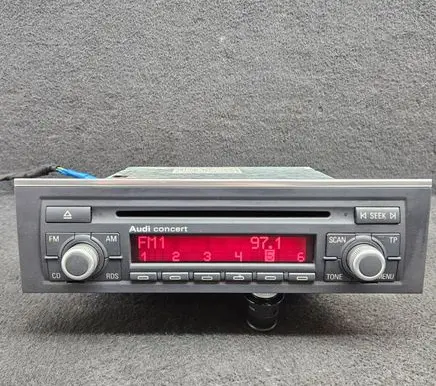 Audi A4 S4 B7 8E 8H Radio/CD/DVD/GPS head unit 8E0035186AA