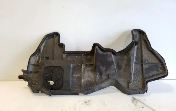 Volkswagen PASSAT B6 Intercooler air channel guide 5328547010