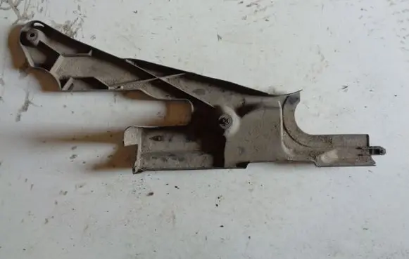 Volkswagen Golf Plus Other under body part 3AA825102