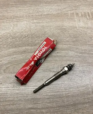 Toyota Land Cruiser (FJ40) Glow plug 1985068020